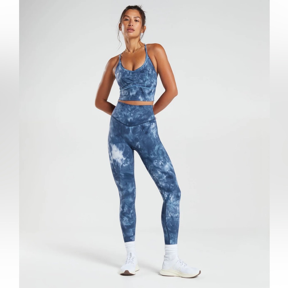 Gymshark Elevate Set in Lakeside Blue Spray Dye S Bottom + M Top